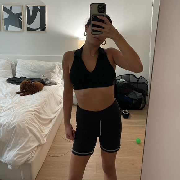 Adika Ribbed Collared Cropped Racerback - Picture 3 of 3